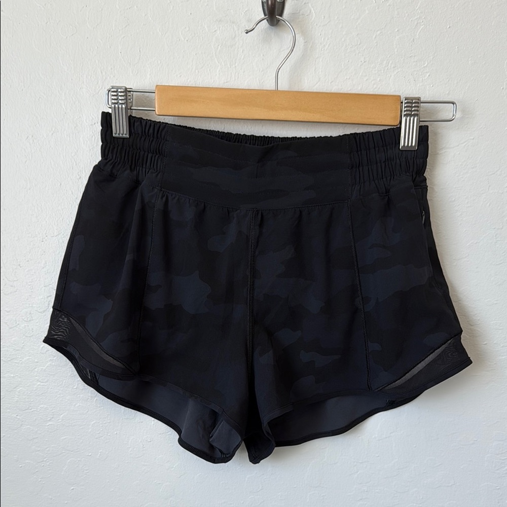 Lululemon Hotty Hot HR 2.5” in black camo